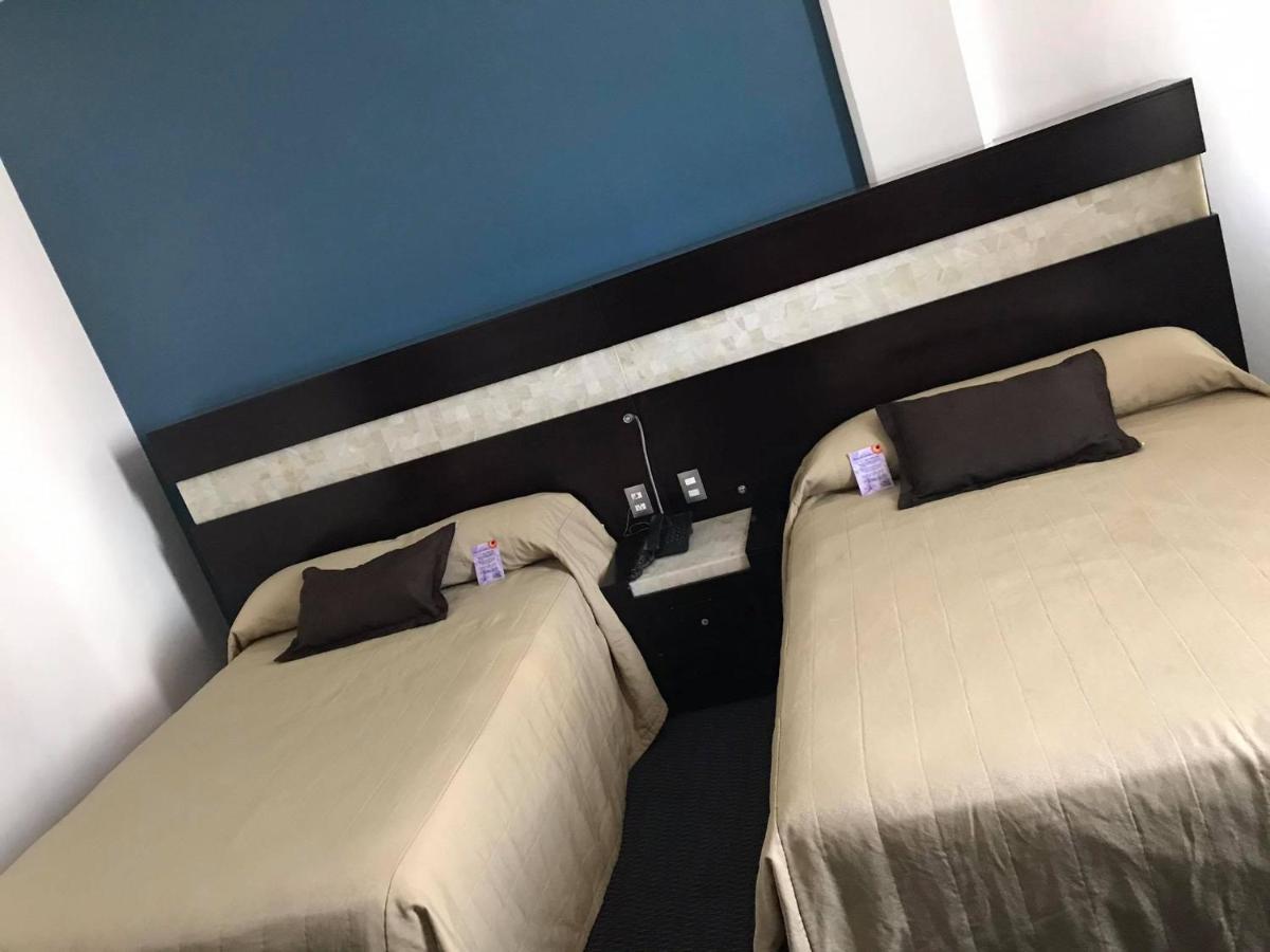 Hotel Real Rex Leon Bagian luar foto