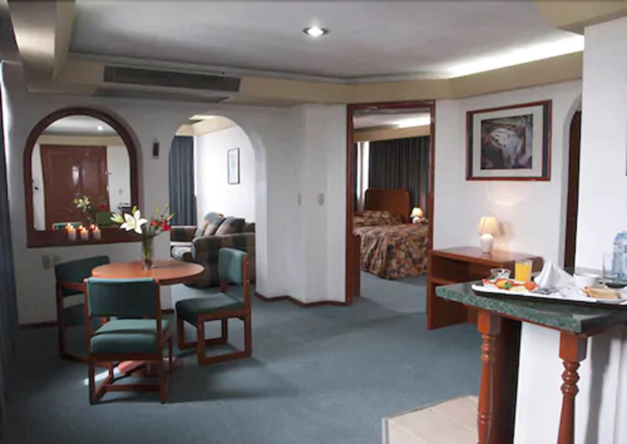 Hotel Real Rex Leon Bagian luar foto