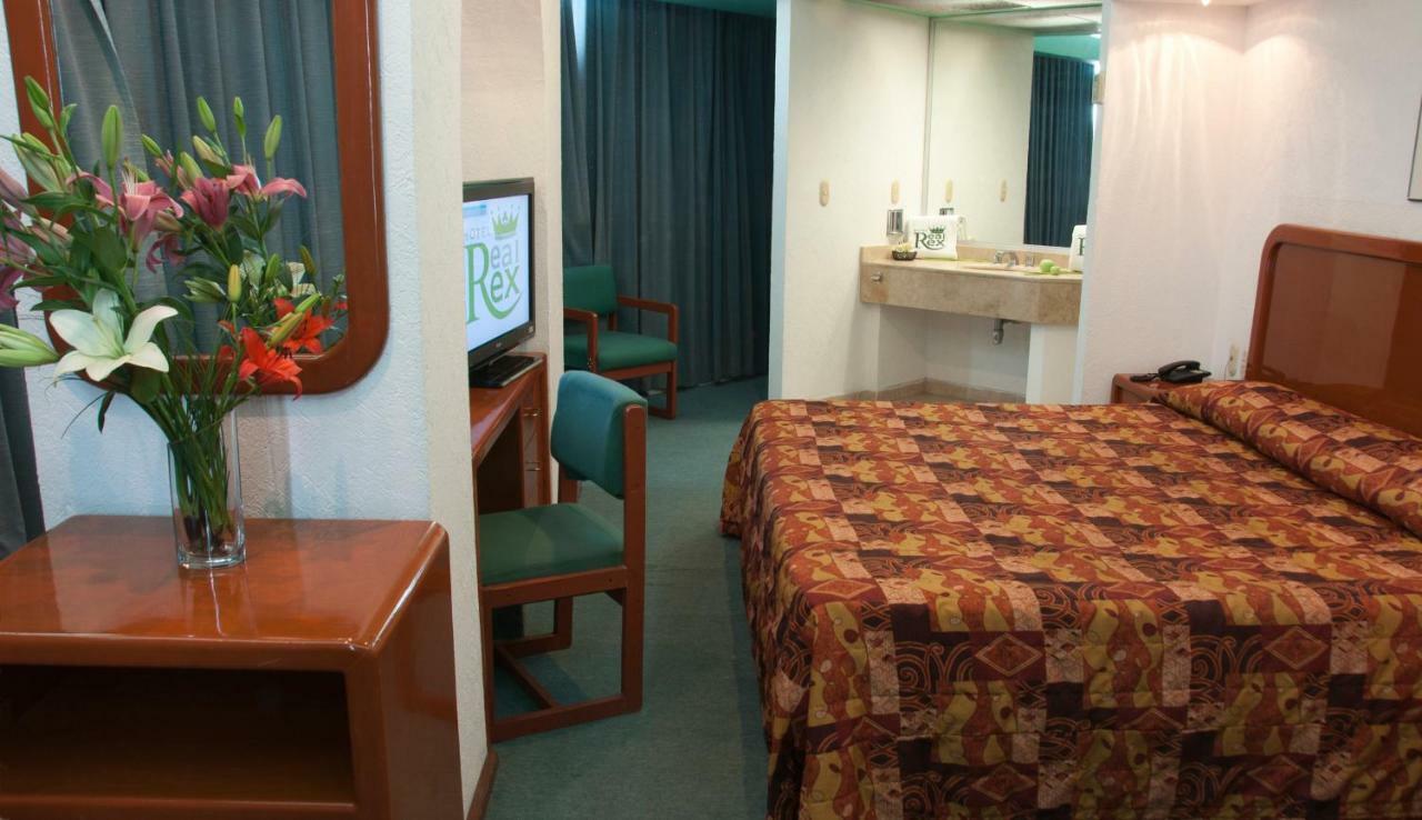 Hotel Real Rex Leon Bagian luar foto