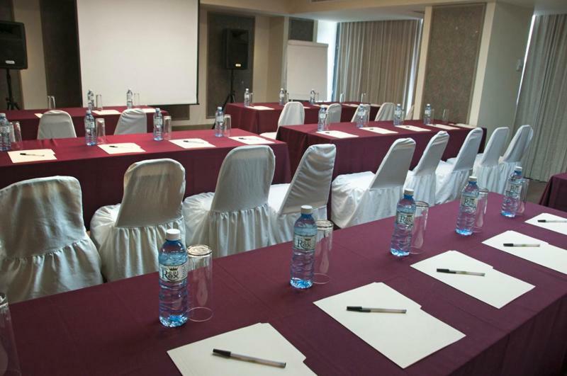 Hotel Real Rex Leon Bagian luar foto