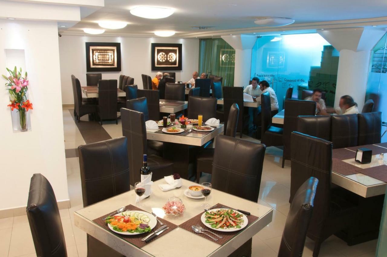 Hotel Real Rex Leon Bagian luar foto